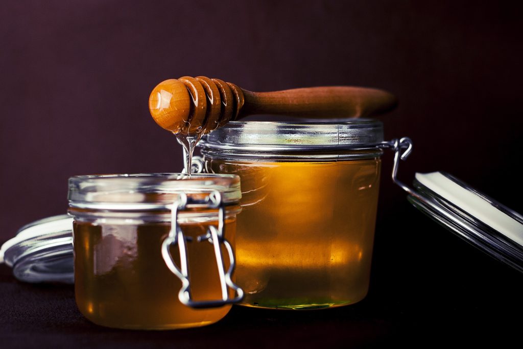 Honey is an excellent home remedy for acne